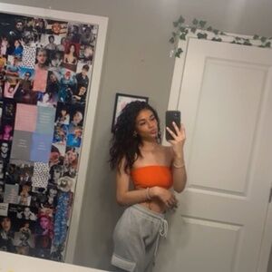 Meet your Posher, Marveah